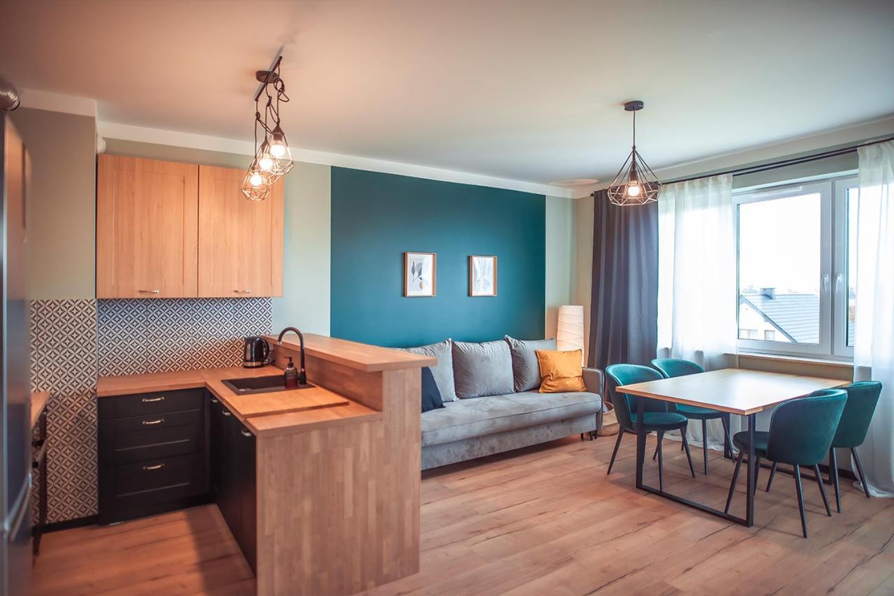 Second - 3 Pokoje, 5 Lozek, Netflix I Max, Parking Apartment *