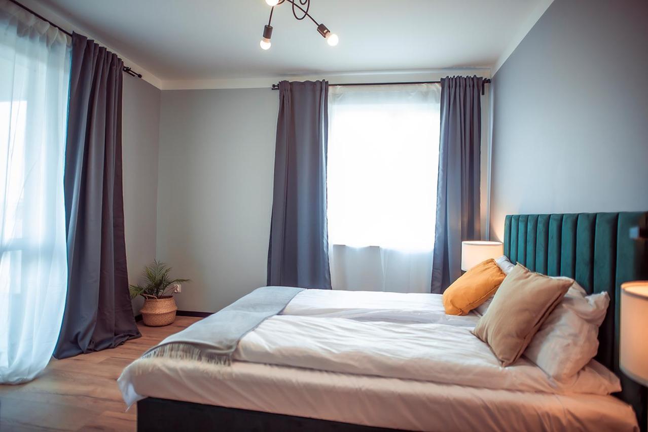 Apartment Second - 3 Pokoje, 5 Lozek, Netflix I Max, Parking *