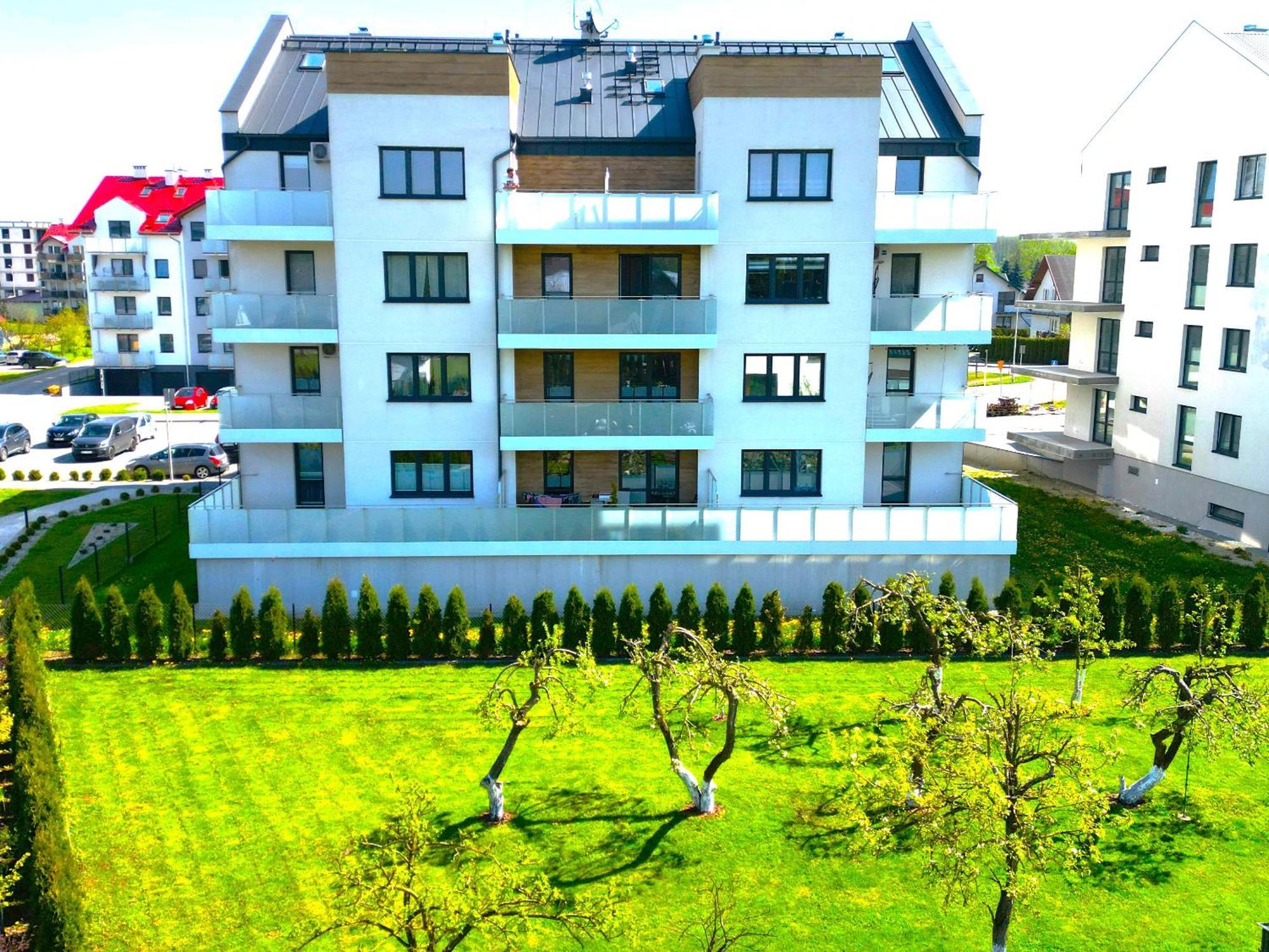 Apartment Second - 3 Pokoje, 5 Lozek, Netflix I Max, Parking *